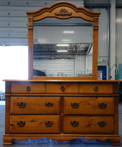 (7) Drawer Dresser With Mirror