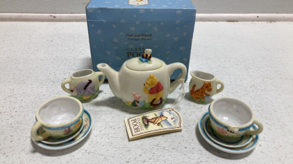 Mini Classic Pooh Porcelain Tea Set
