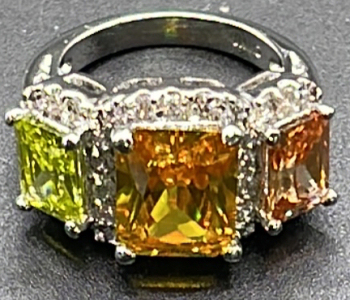 (5) New Assorted Rings&hellip; 2 Size 7, 1 Size 5-1/2, 1 Size 8-1/2, 1 Size 9-1/2