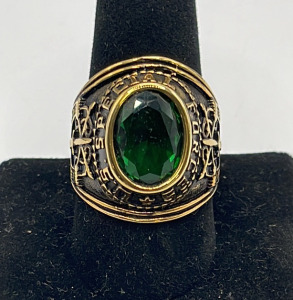 (1) US Army Special Forces Men&rsquo;s Ring W/ Green Gemstone Size 10