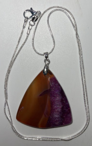 (1) 96.50ct Orange & Purple Druzy Teardrop Agate Gemstone .925 Necklace