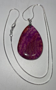 (1) 118.70ct Pink Dragon Veins Teardrop Agate .925 Necklace