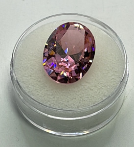 (1) 20.95ct Pink Sapphire Diamond Cut AAAA Gemstone 15mm x 20mm