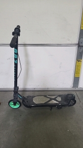 Pulse Revster Epectric Scooter