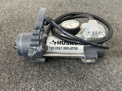 Husky 120 Volt Inflator Powers On