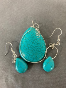 Turquoise Necklace Pendant And Pair Of Earrings