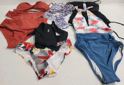 (5) Women's Bathing Suits