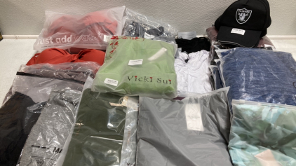 Assorted Women&rsquo;s Clothes - All Sizes