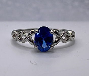 (1) Blue Sapphire Oval Cut .925 Ladies Ring Size 8