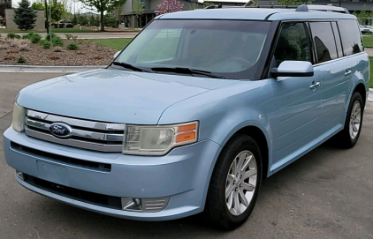 2009 Ford Flex - 3rd Row Seating!