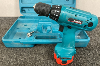 Makita Cordless Drill w/Case