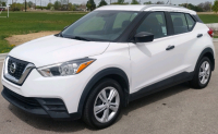 2019 Nissan Kicks S - Clean!