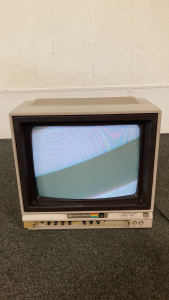 Commodore Model 1702 Video Monitor- Works