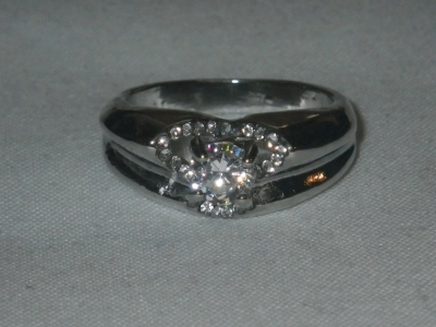 1 Pc. Heart Wedding Ring Size 9.5