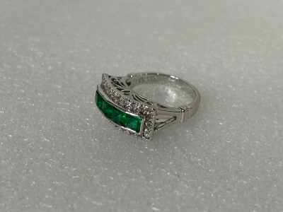 .925 Silver Ring With Green Stones