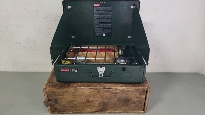 Coleman 425 Camp Stove with Carrying Box