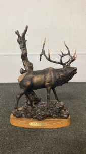 Russell D. Jorgensen &ldquo;Royal Challenge&rdquo; Statue