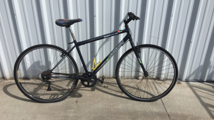 Road Master 700 Adventures Bicycle
