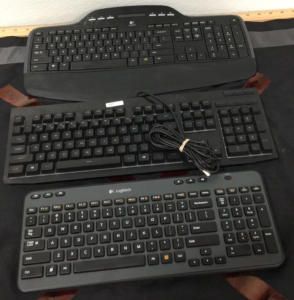 (2) Logitech (1) Unknown Key Boards