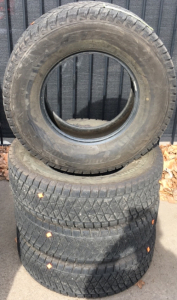 (4) Bridgestone Blizzak DM-V2 Studless Snow Tires