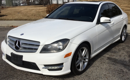 2013 Mercedes C300 - AWD!