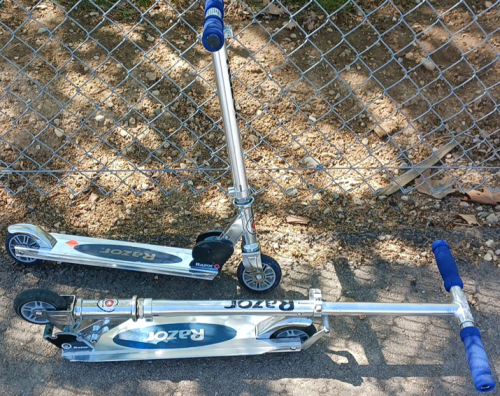 (2) Razor Scooters