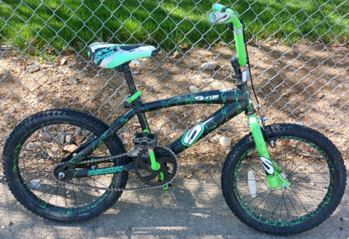 Dynacraft Surge Boy's Bike