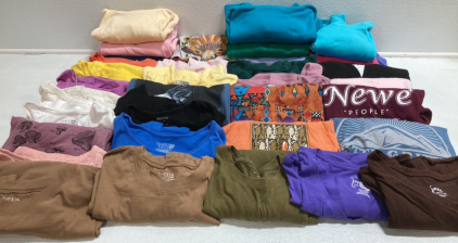 (38) Women&rsquo;s Shirts - Long Sleeve and TShirts - XL-3XL