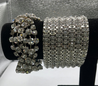 (2) Silver Toned W/ Clear Gemstone Women&rsquo;s Bracelets.