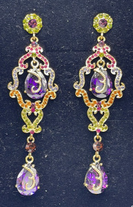 (1) Pair Beautiful Multicolored Gemstone And Gold Toned Ladies Earrings.
