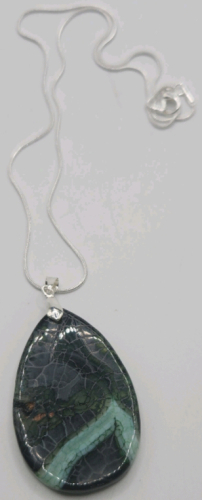 84.10ct. Green Dragon Veins Fire Agate Gemstone Teardrop .925 Necklace