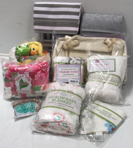 (1) Large Canvas Diaper Caddy (1) Striped Diaper Caddy (1) Gray Diaper Caddy (2) 47”x47” Swaddle Blankets (1) Bamboo Hooded Towel & Washcloth Set (1) Muslin Bib Set (1) Pacifier Clip w/ 2 Silicone Pacifiers (1) 41”x41” Muslin Baby Blanket (1) Flannel Flee