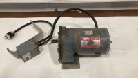 Dayton Gear Motor Split Phase With Toggle