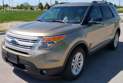 2013 Ford Explorer - 4x4!