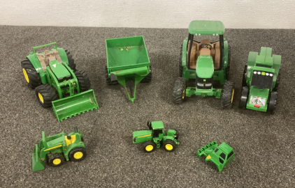 John Deere Tractors With Trailer One Is A Flashlight Don&rsquo;t Seem To Be Broken Please Inspect