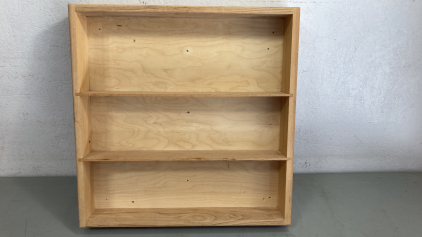 Shelf 24"x24"