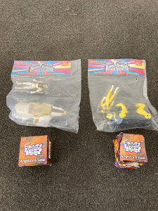 2/6 1994 Power Rager Collectibles// 2 90s Rugrats Toy Watches