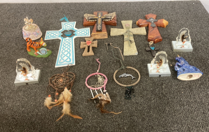 Dream Catchers Glass Eagls Hanging Crosses Inspect For Condition