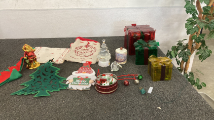 Assortment Of Chrismas Decorations Wall Hangers Lights Stand Alone. Lights Work