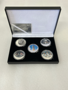 Collectible Silver Toned Apollo 11 Coins Please Inspect