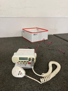 Cobra Marine DSC Radio