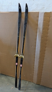 70" Cross Country Snow Skis