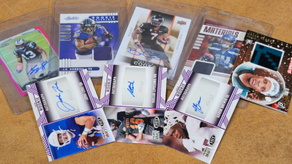 Autographed/Souvenir Baseball Cards in Sleeves