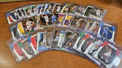 Basketball Cards in Sleeves & Loose