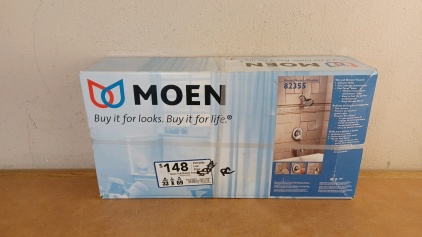 Moen Tub and Shower Faucet Set