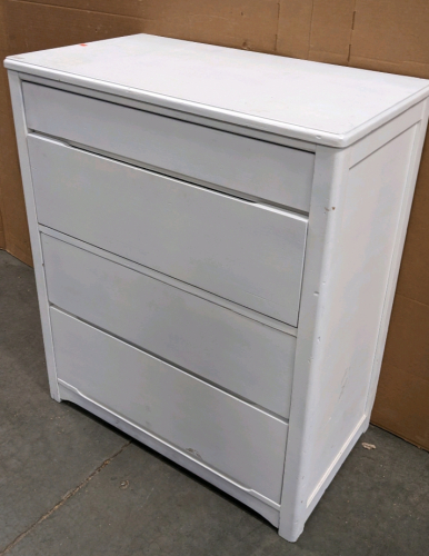 32x18x38 Chest of Drawers