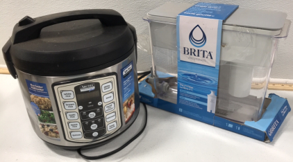 (1) Aroma Rice Cooker / Multicooker (1) Brita Water Filter