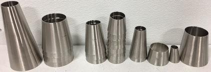 (22) Various Sizes of Of Steel Fittings