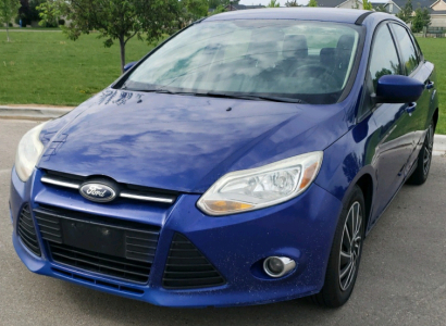 2012 Ford Focus - Manual!