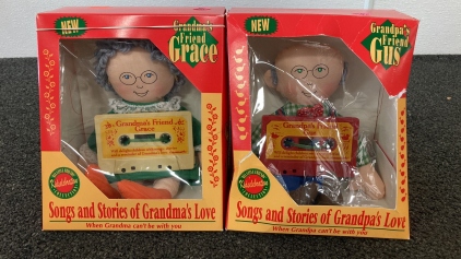 Kidselebration “Relative Friends” Collection Grandma And Grandpa Dolls With Stories